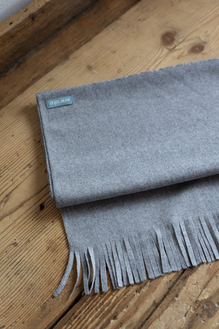 Sciarpa in pura lana vergine - grigio nebbia